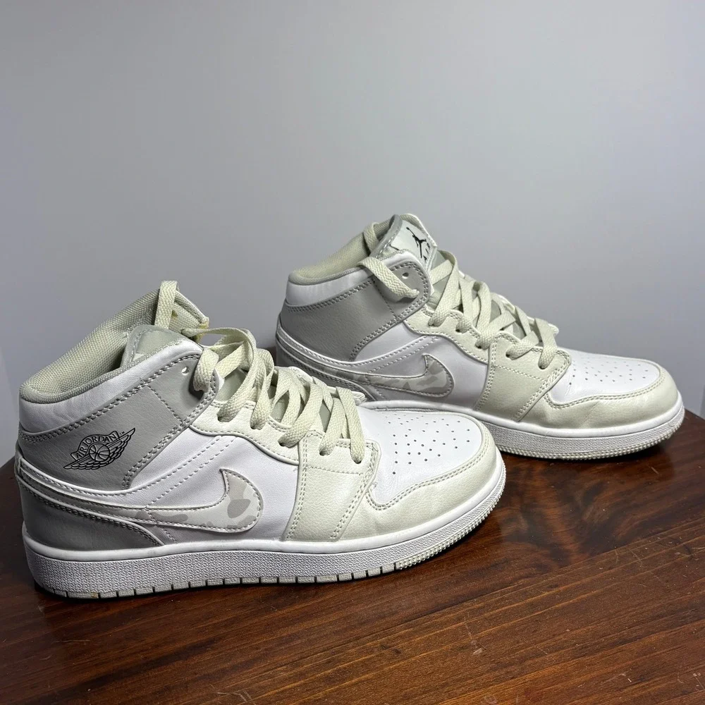 Nike Jordan Sneakers Mens Size 8 White Air Jordan 1 Mid Camo Swoosh DC9035-100‎